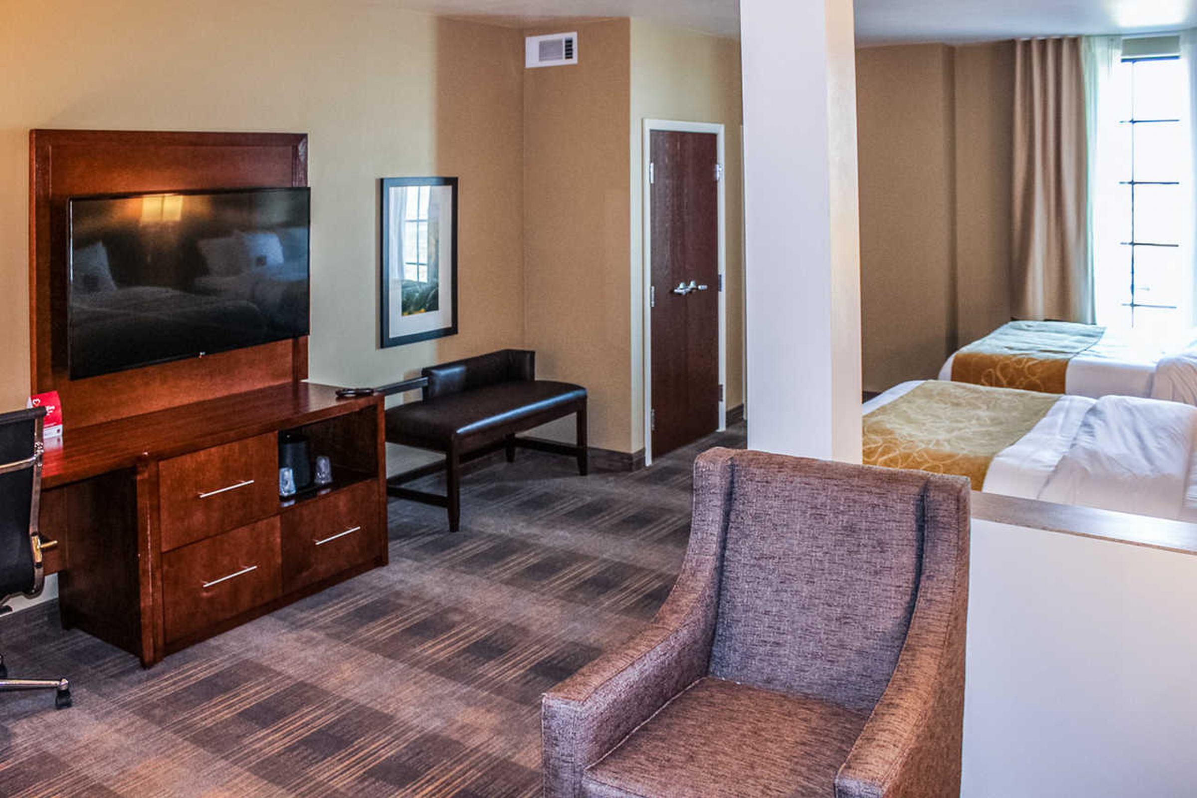 Comfort Suites University ברוקינגס מראה חיצוני תמונה