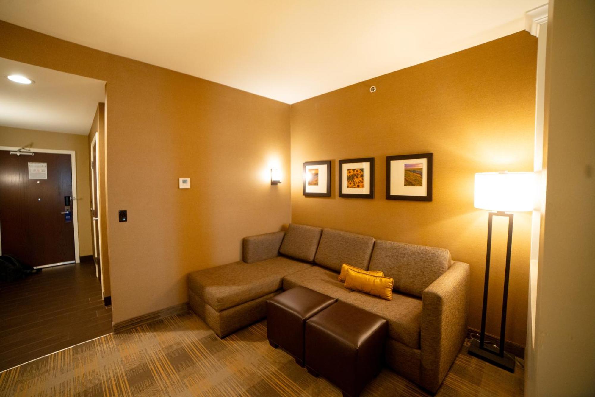 Comfort Suites University ברוקינגס מראה חיצוני תמונה