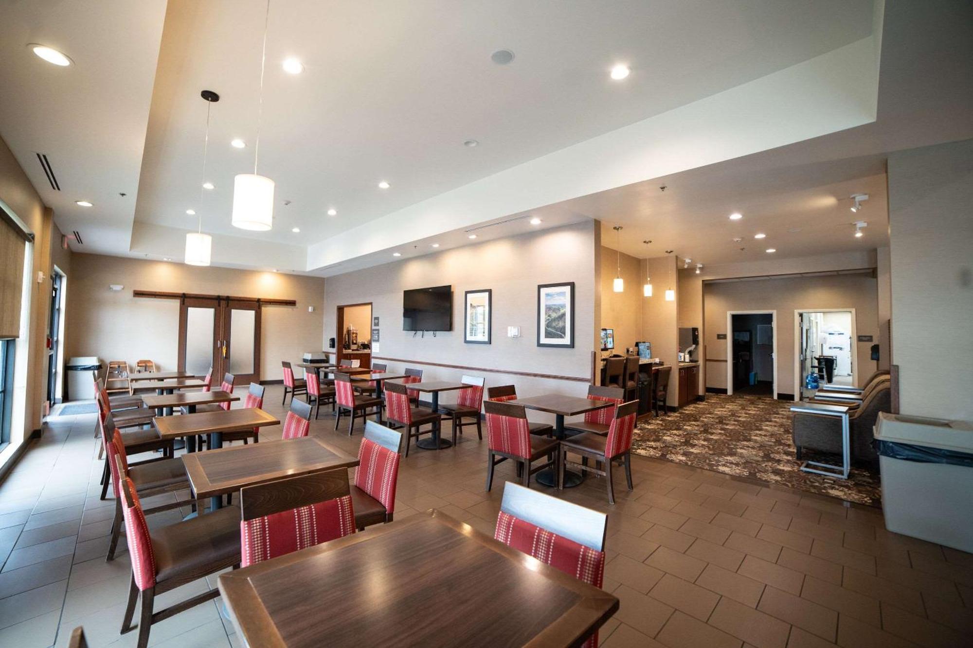 Comfort Suites University ברוקינגס מראה חיצוני תמונה