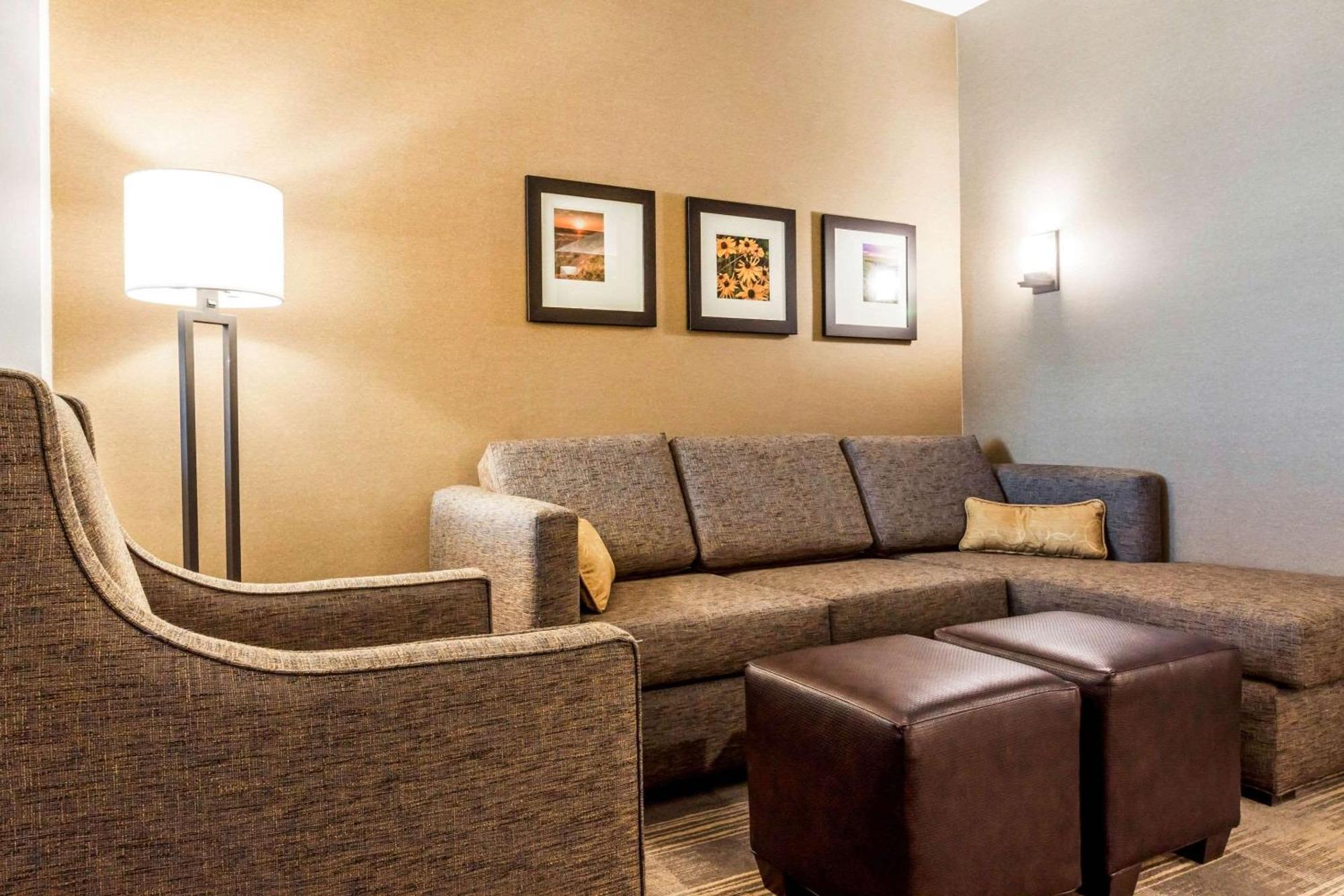 Comfort Suites University ברוקינגס מראה חיצוני תמונה