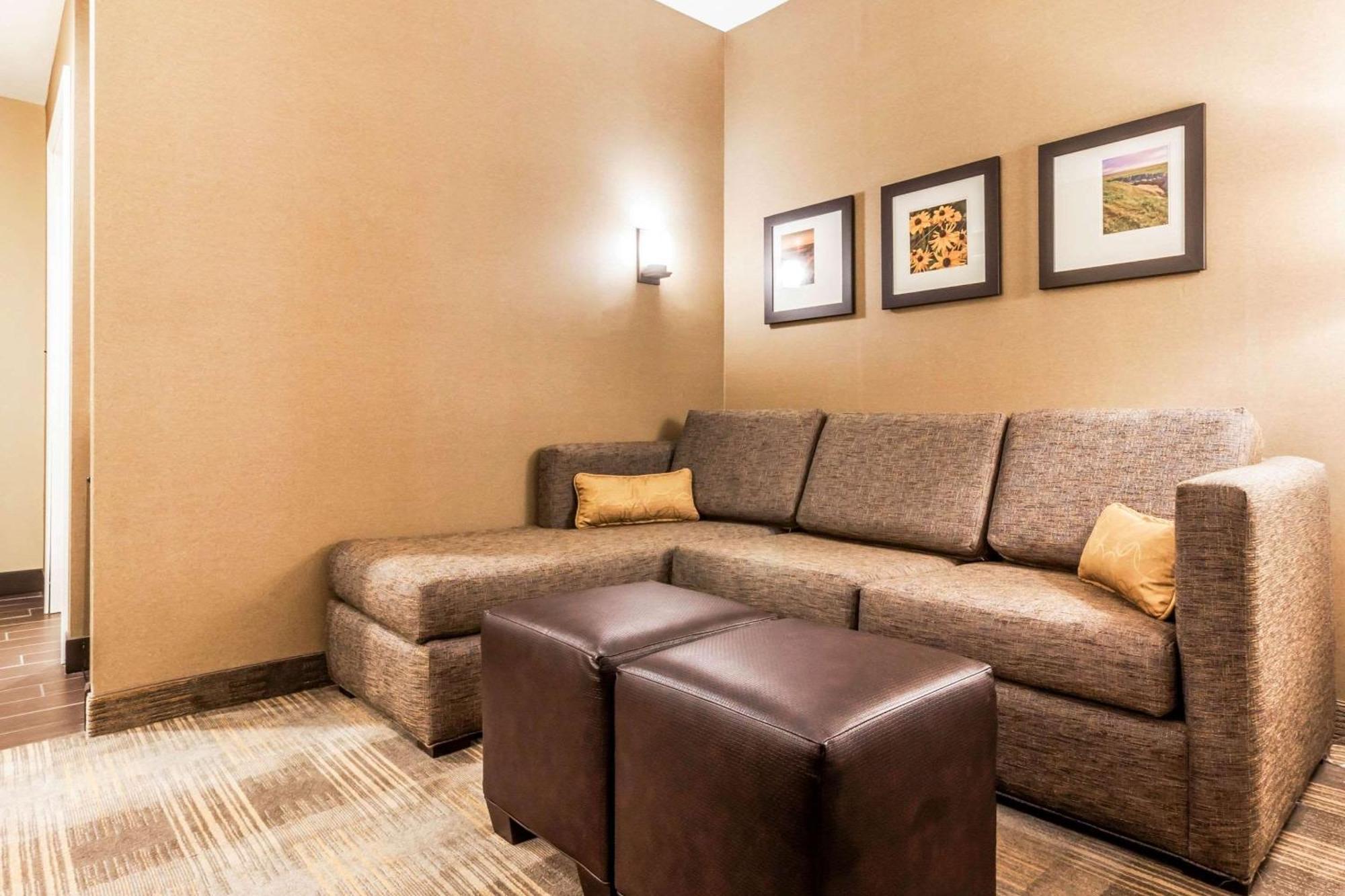 Comfort Suites University ברוקינגס מראה חיצוני תמונה
